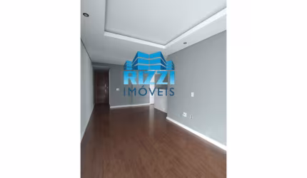 Apartamento Reformado com 02 Quartos no Pechincha
