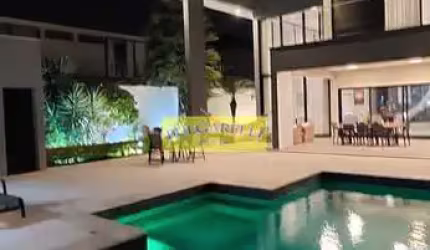 Casa à venda Alto Padrão com 4 Suites, 6 Vagas, 1100M²AT, CONDOMINIO QUINTA PAINEIRAS COM ÓTIMA LOC