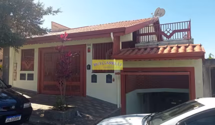 Casa à venda Contendo 2 Casas independentes Com Òtima Localização Bairro Jardim das Samambaias, Jun