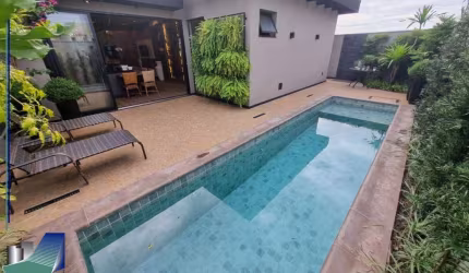 Casa de Condomínio com 3 suítes à venda, 250m²  - Alto do Castelo