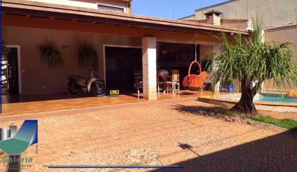 Casa Residencial com 3 Quartos para Alugar, 202 m² - Jardim Califórnia