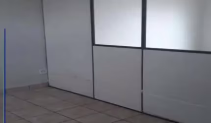 Casa/comercial para locação com garagem para 7 caminhões na Vila Carvalho - 340,00 m² total terreno -  em Ribeirão Preto para Locação