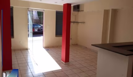 Casa comercial para locação no Jd. Paulista com 3 salas - 143,00 M² área útil - Ribeirão Preto