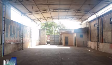 SALÃO para Locação JARDIM SALGADO FILHO, RIBEIRAO PRETO 1 sala, 2 banheiros 360,00 M2 construída, 360,00 M2 útil R$ 2.500,00