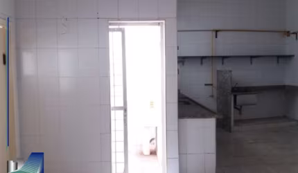 Salão Comercial para alugar, 128m² - Vila Tibério