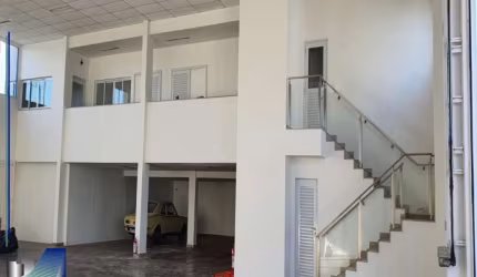 Salão Comercial para alugar, 548m² - Planalto Verde