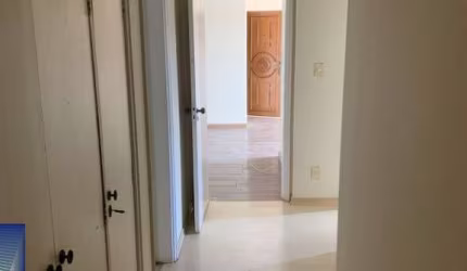 Apartamento com 3 quartos para alugar, 134m² - Centro