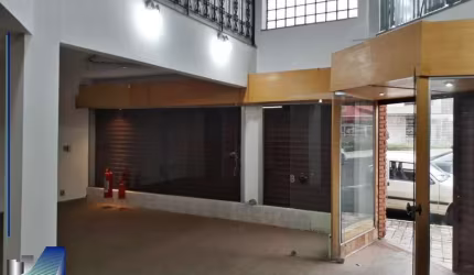 Salão Comercial para alugar, 137m² - Centro