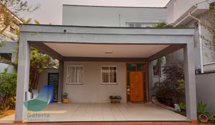 Casa de condomínio com 4 quartos à venda, 289m² - Nova Aliança