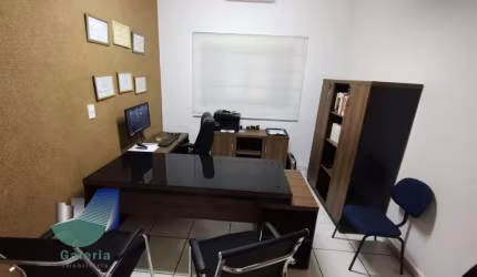 Casa comercial com 5 Salas para alugar, 232m² - Campos Elíseos