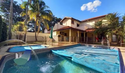 Casa de condomínio com 4 quartos à venda, 270m² - Bonfim Paulista