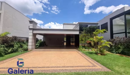 Casa de condomínio com 4 suítes à venda, 421m² - Residencial Alphaville
