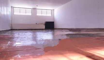 Salão comercial para alugar, 200m² - Vila Tibério