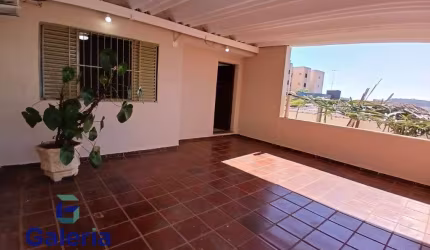 Casa térrea com 3 quartos para alugar, 116m² - Jardim Paulistano