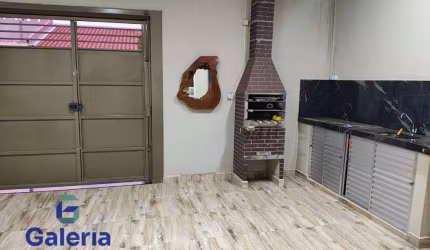 Casa térrea com churrasqueira e móveis planejados no Jd. Cristo Redentor - Ribeirão Preto
