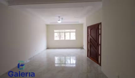 Casa residencial com 3 quartos sendo 2 suítes para alugar, 157m² - Vila Ana Maria