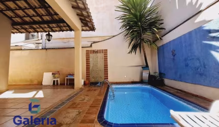 Casa residencial com 3 quartos para alugar, 207m² - Jardim Irajá