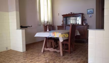 Casa com 4 dormitórios à venda, 481 m² por R$ 4.392.000,00 - Centro - Itatiba/SP
