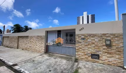 Casa com 4 dormitórios à venda, 247 m² por R$ 550.000,00 - Lagoa Nova - Natal/RN