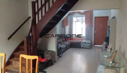 Casa com 3 quartos à venda na Rua Avaí, Vila Bertioga, São Paulo por R$ 700.000