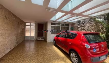 Casa com 5 quartos à venda na Rua Dois Corregos, Vila Bertioga, São Paulo por R$ 1.600.000