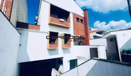Casa com 3 quartos à venda na Rua São José do Barreiro, Água Rasa, São Paulo por R$ 2.400.000