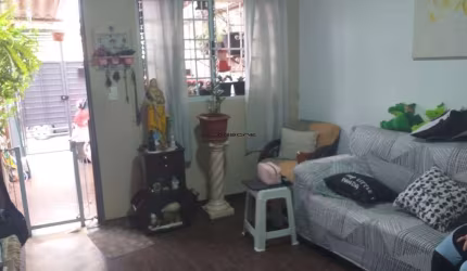 Casa com 2 quartos à venda na Rua Serra da Bocaina, Quarta Parada, São Paulo por R$ 650.000