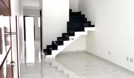 Casa com 3 quartos à venda na Rua Porto Sabaúna, Vila Alpina, São Paulo por R$ 680.000