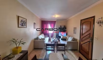 Casa com 3 quartos à venda na Rua Taguató, Vila Fernandes, São Paulo por R$ 680.000