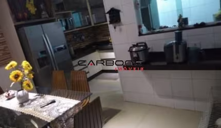 Casa com 3 quartos à venda na Rua Cururipe, Parque Maria Luiza, São Paulo por R$ 480.000