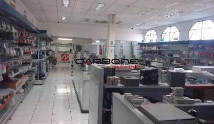 Prédio à venda na Rua Celeste, Quarta Parada, São Paulo por R$ 2.250.000