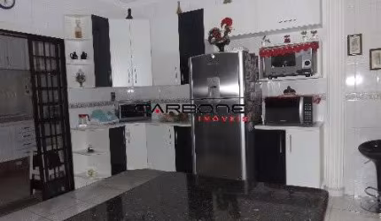 Casa com 3 quartos à venda na Rua Veríssimo Freitas, Jardim Ana Rosa, São Paulo por R$ 790.000