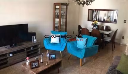 Casa com 3 quartos à venda na Rua Natal, Vila Bertioga, São Paulo por R$ 950.000