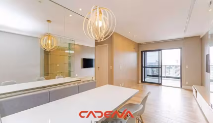 Apartamento com 2 quartos e 2 vagas à venda no Centro de Curitiba