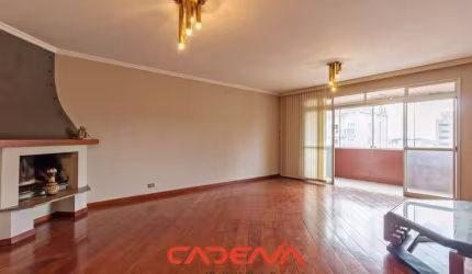 Apartamento com 3 quartos e 2 vagas à venda no Água Verde