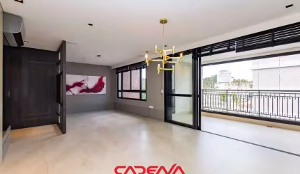 Apartamento com 3 suítes e 3 vagas à venda no Alto da Glória