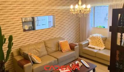 Casa com 4 quartos e 3 vagas à venda no Tarumã