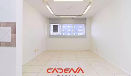 Sala comercial para aluguel no Centro de Curitiba