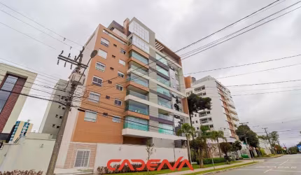 Apartamento garden com 3 quartos e 4 vagas à venda no Ahu