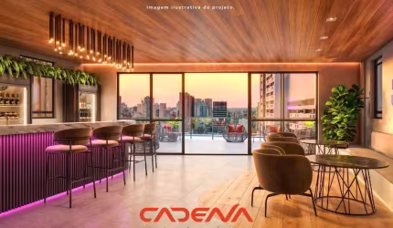 Apartamento garden com pé direito de 5,30m à venda no Centro