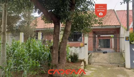 Casa com 3 quartos e 2 vagas à venda no Xaxim