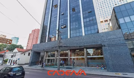 Sala à venda no Centro de Curitiba