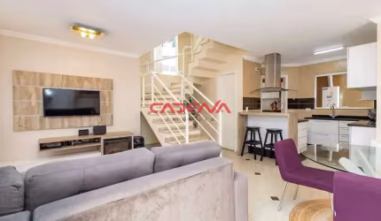 Sobrado triplex mobiliado com 3 quartos e 2 vagas à venda no Barreirinha