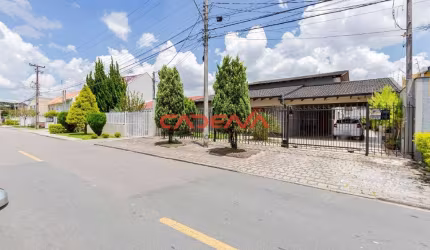 Casa com sobrado nos fundos e 10 vagas à venda no Boqueirão