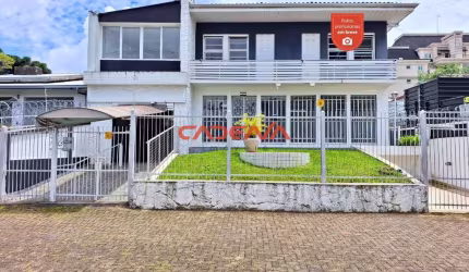 Casa comercial com 2 vagas para aluguel no Batel