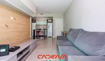 Apartamento com 1 quarto e 1 vaga para aluguel no Centro de Curitiba