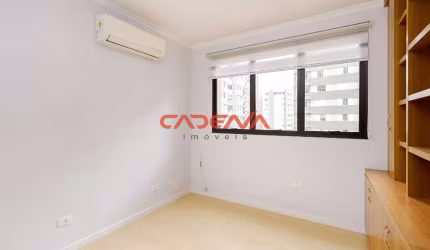 Sala à venda no Batel