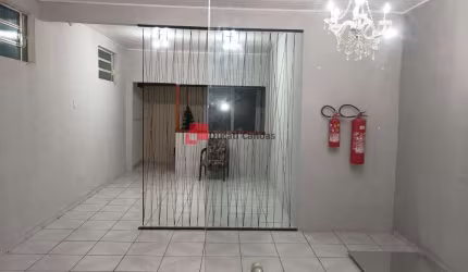 Sala comercial com ótima localização