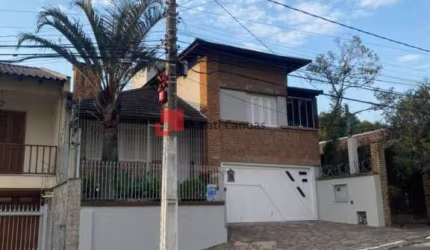 Casa com 4 quartos à venda na Rua Sepé Tiaraju, Centro, Canoas, 244 m2 por R$ 990.000