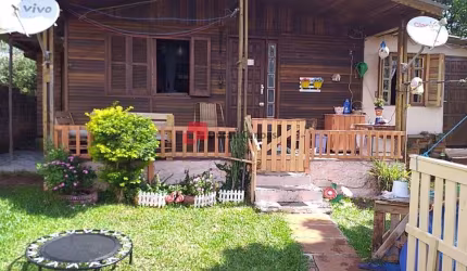 Casa com 3 quartos à venda na Rua Selso Fidélis Jardim, Olaria, Canoas, 100 m2 por R$ 320.000